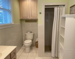 018.First Floor Bath